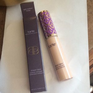 Tarte Shape Tape concealer (light medium honey)